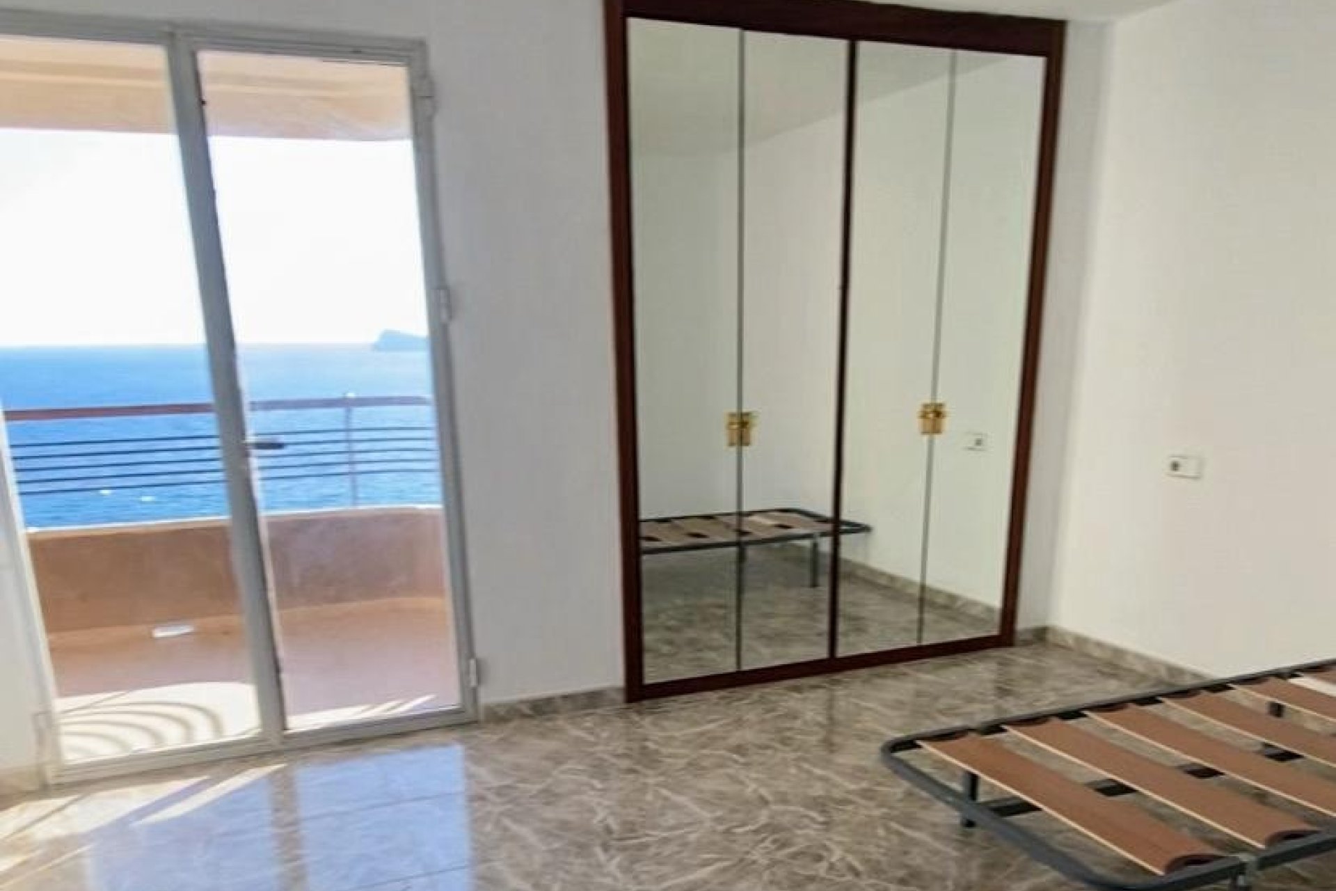 Resale - Apartment / flat - Benidorm - 1ª Linea De Playa