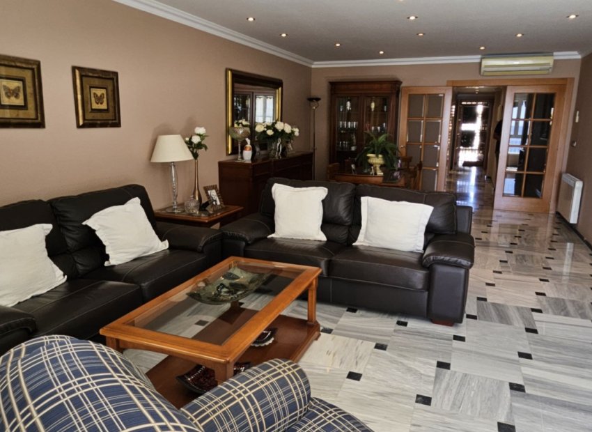 Resale - Apartment / flat - Benidorm - Levante