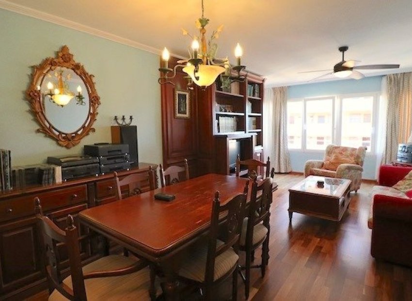 Resale - Apartment / flat - Benidorm - Poniente