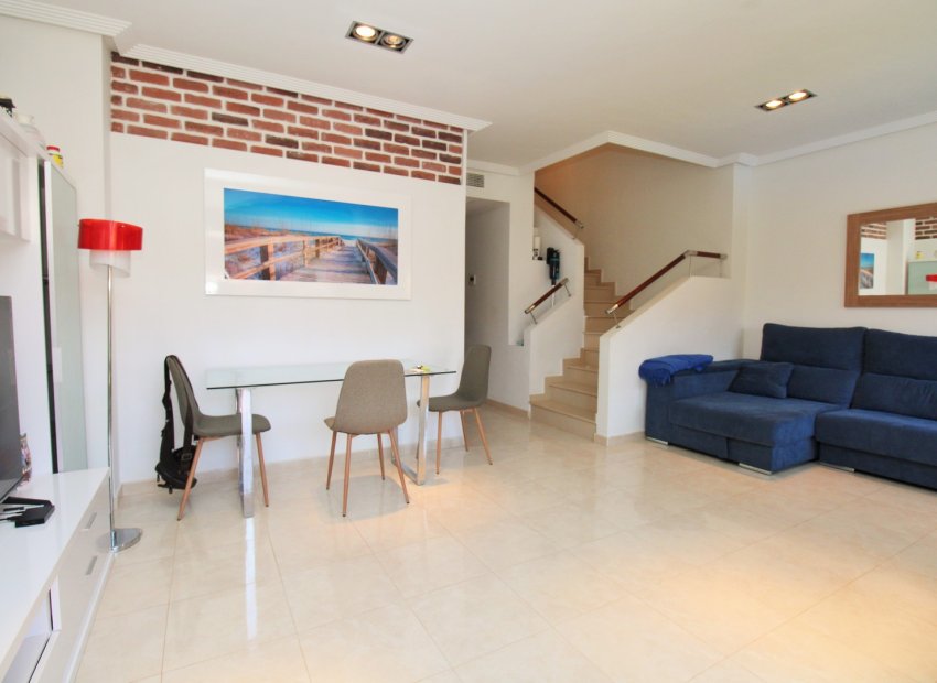 Resale - Apartment / flat - Cabo Roig