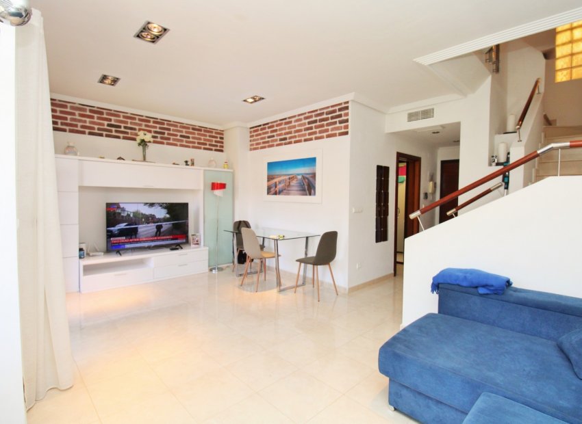 Resale - Apartment / flat - Cabo Roig