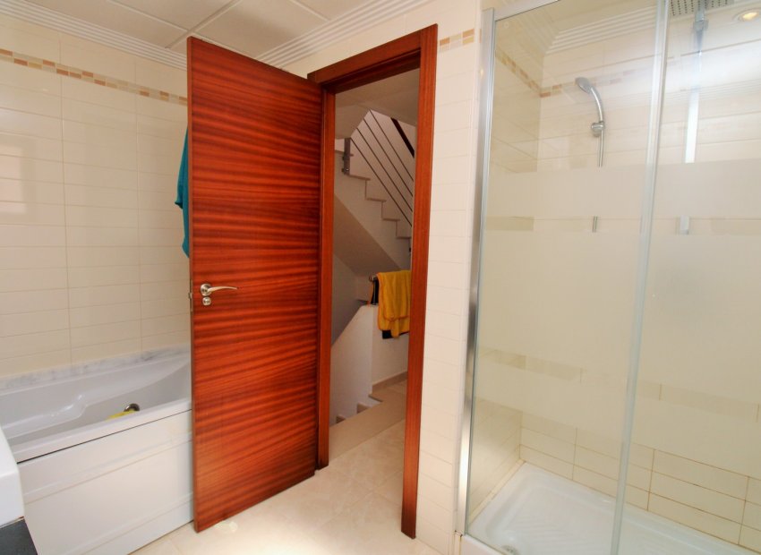 Resale - Apartment / flat - Cabo Roig