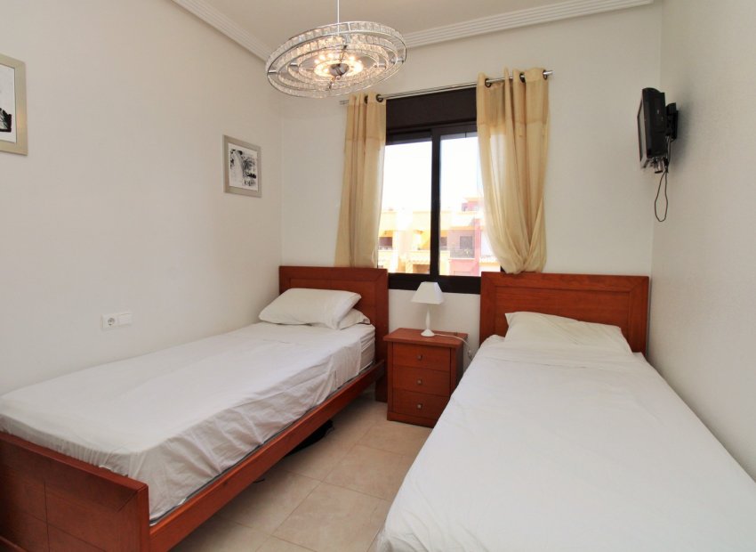 Resale - Apartment / flat - Cabo Roig