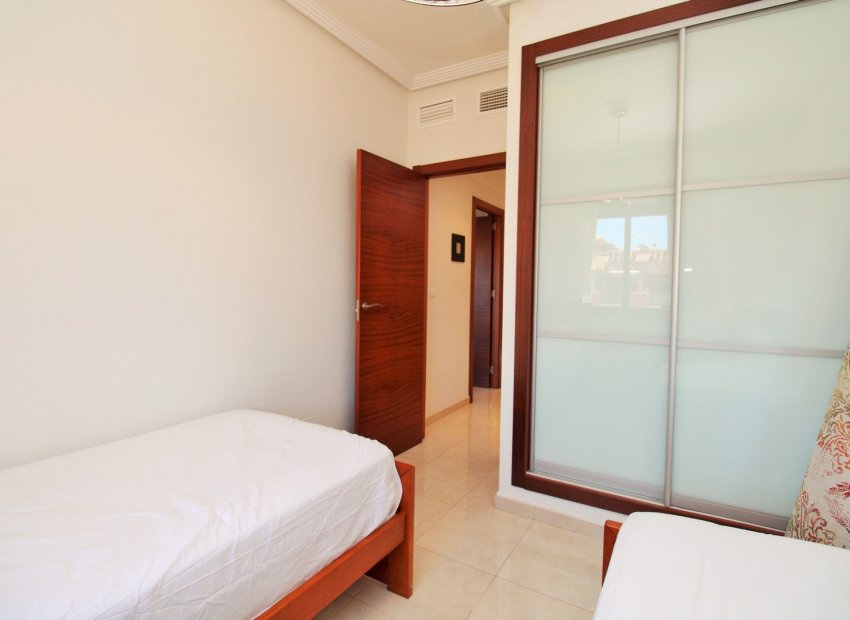 Resale - Apartment / flat - Cabo Roig