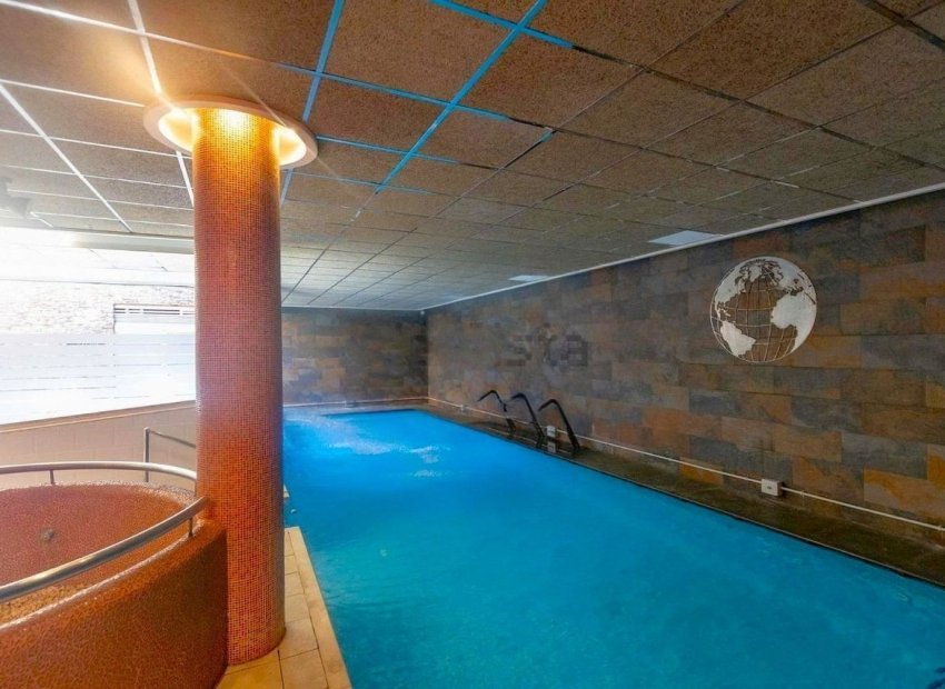 Resale - Apartment / flat - Cabo Roig