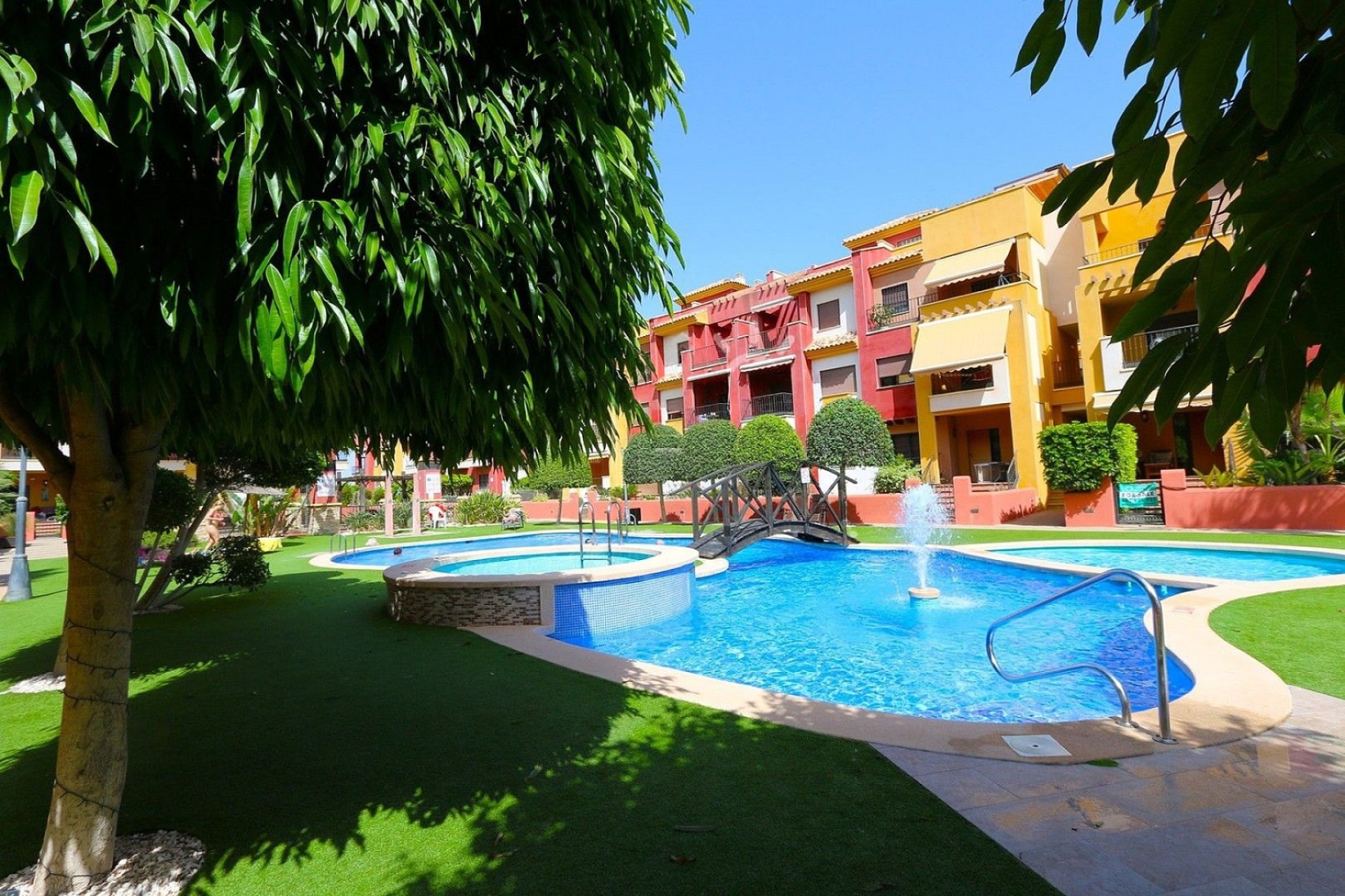 Resale - Apartment / flat - Cabo Roig