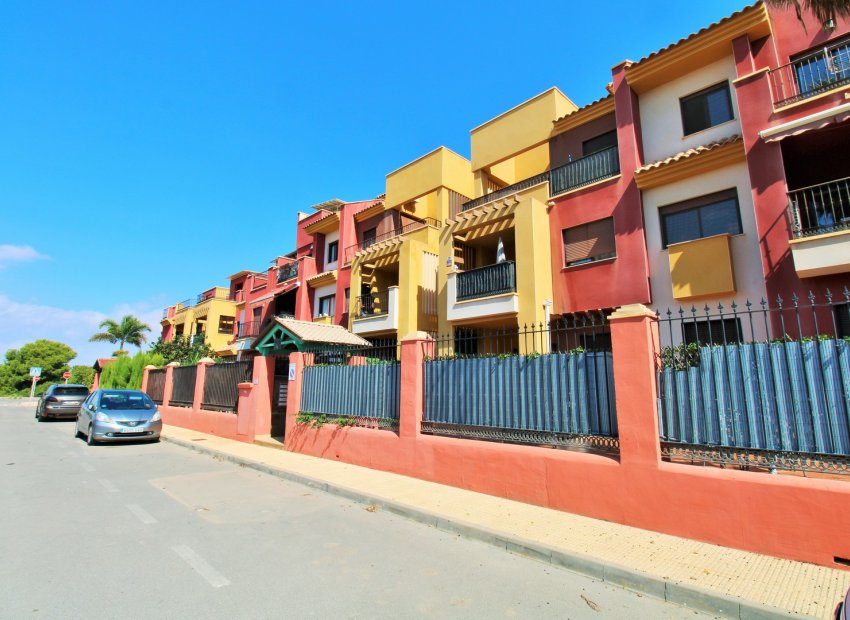Resale - Apartment / flat - Cabo Roig