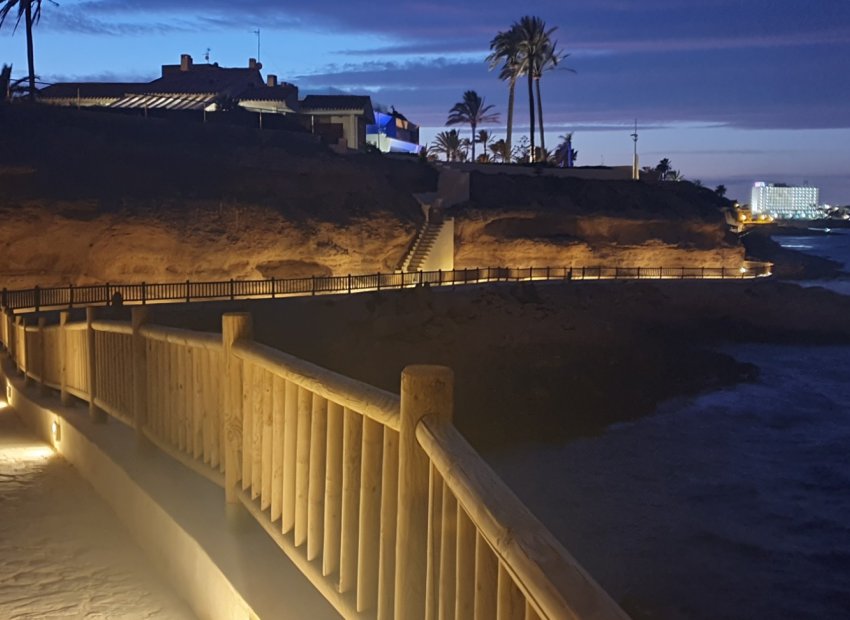 Resale - Apartment / flat - Cabo Roig