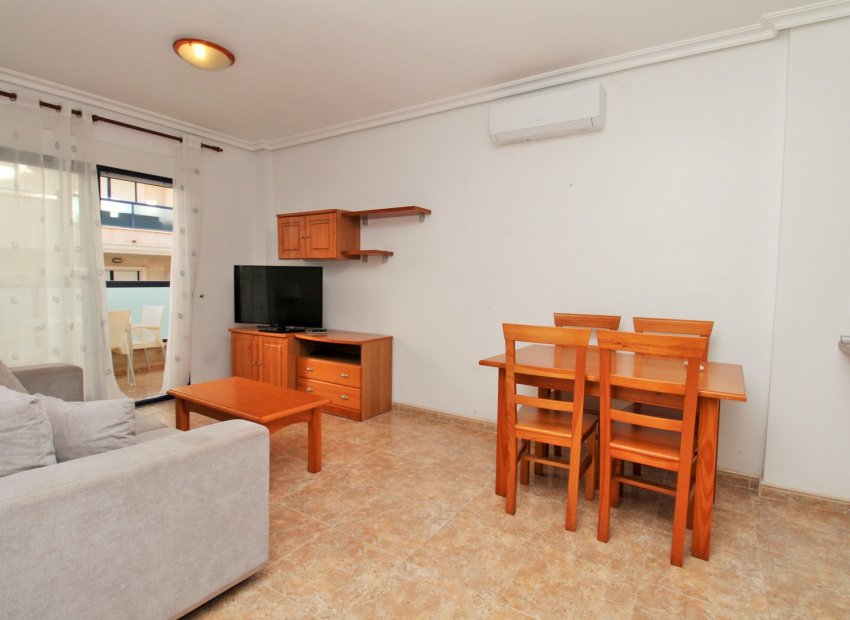 Resale - Apartment / flat - Cabo Roig