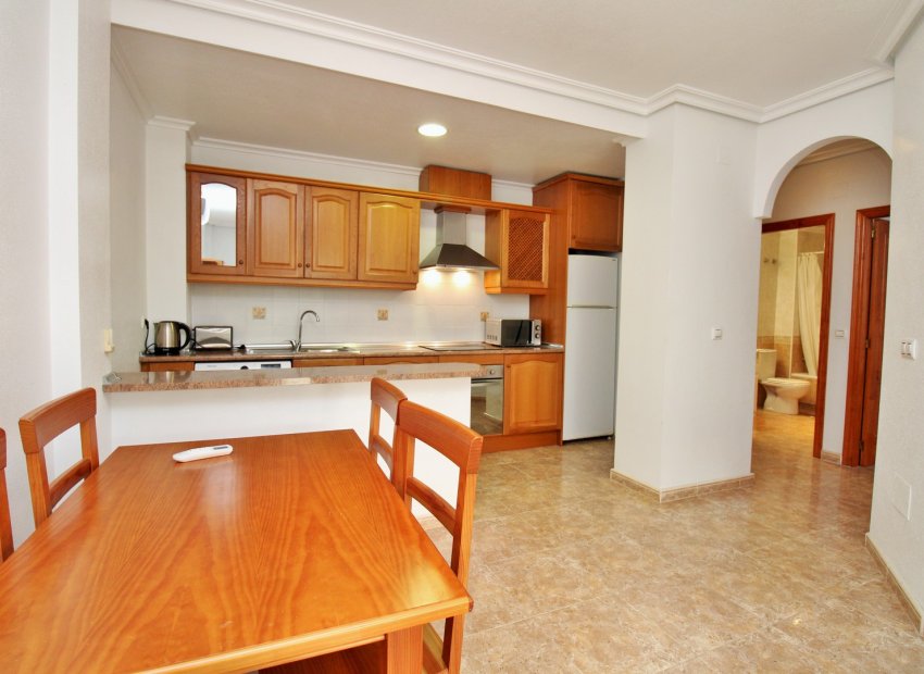 Resale - Apartment / flat - Cabo Roig