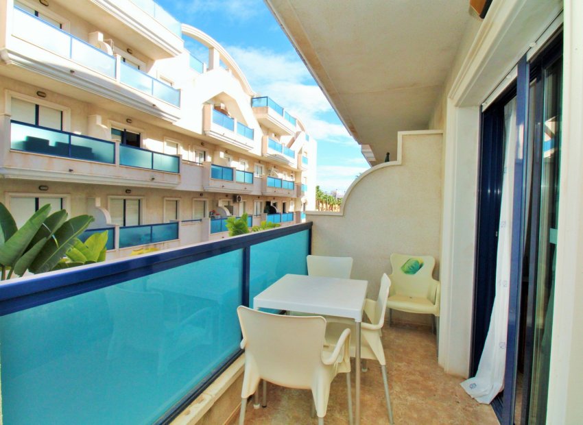 Resale - Apartment / flat - Cabo Roig