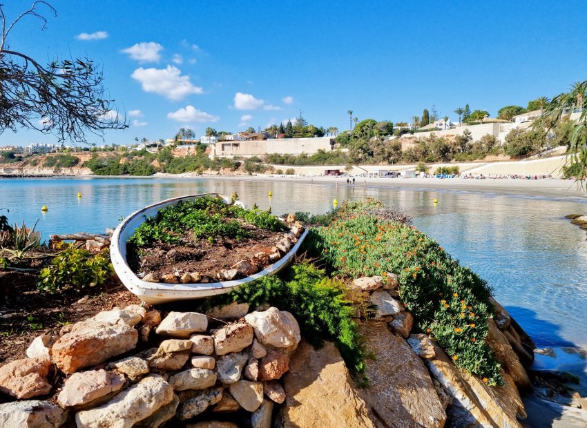 Resale - Apartment / flat - Cabo Roig