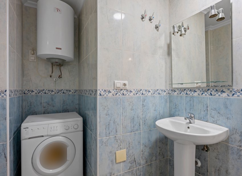 Resale - Apartment / flat - Daya Nueva - Costa Blanca South