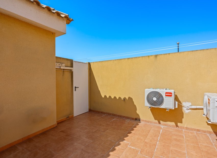 Resale - Apartment / flat - Daya Nueva - Costa Blanca South