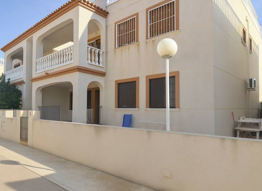 Resale - Apartment / flat - Daya Vieja - Costa Blanca