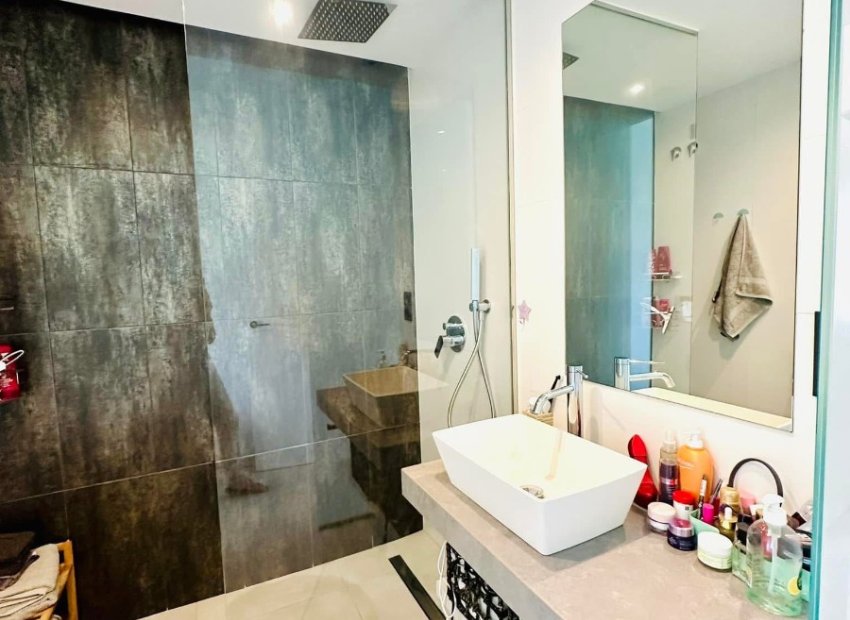 Resale - Apartment / flat - El Raso - Costa Blanca