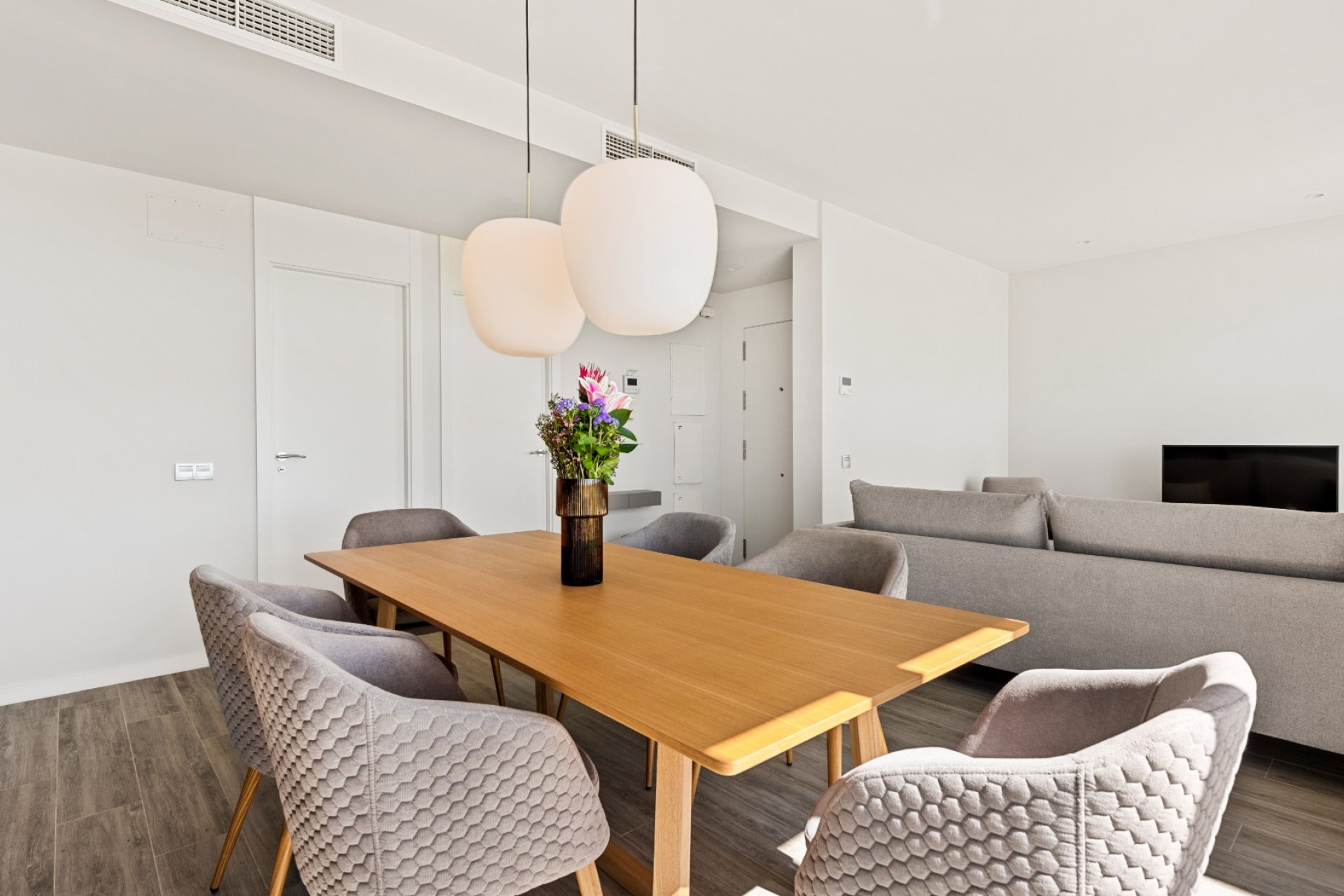 Resale - Apartment / flat - Estepoa - Cancelada