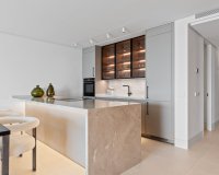 Resale - Apartment / flat - Estepoa - New Golden Mile