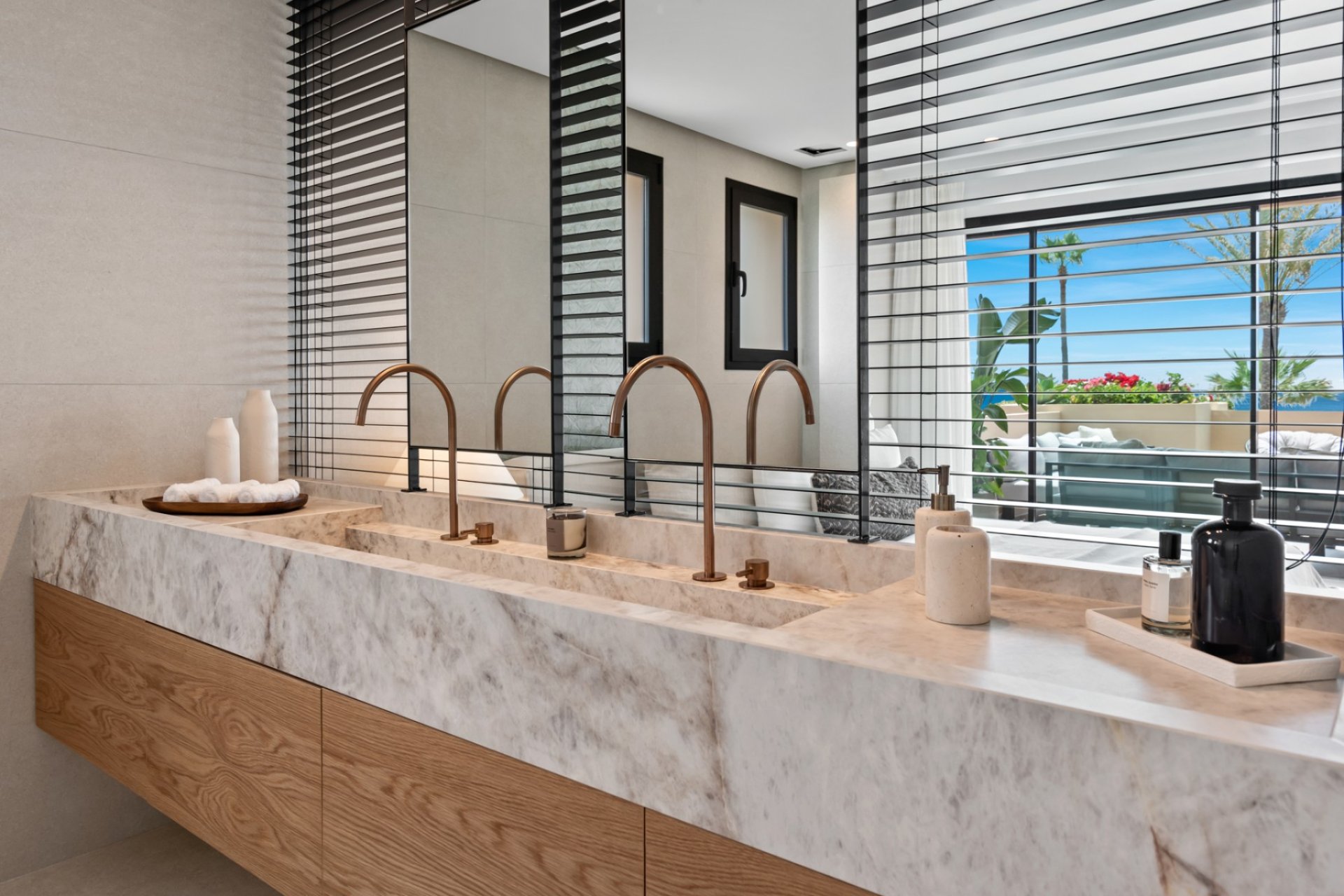 Resale - Apartment / flat - Estepoa - New Golden Mile