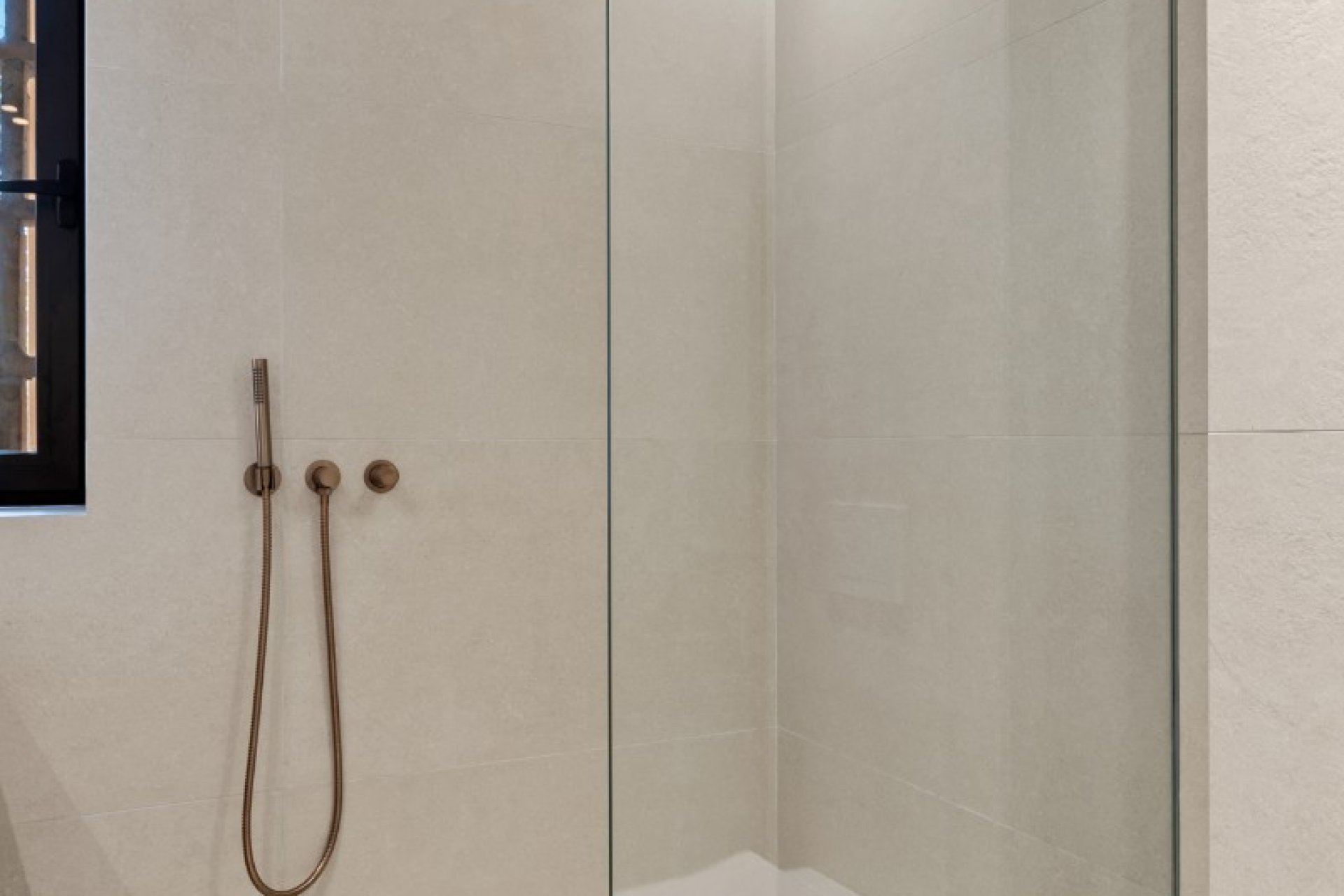 Resale - Apartment / flat - Estepoa - New Golden Mile