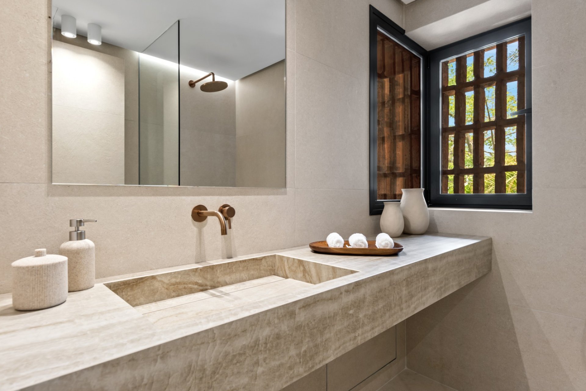 Resale - Apartment / flat - Estepoa - New Golden Mile