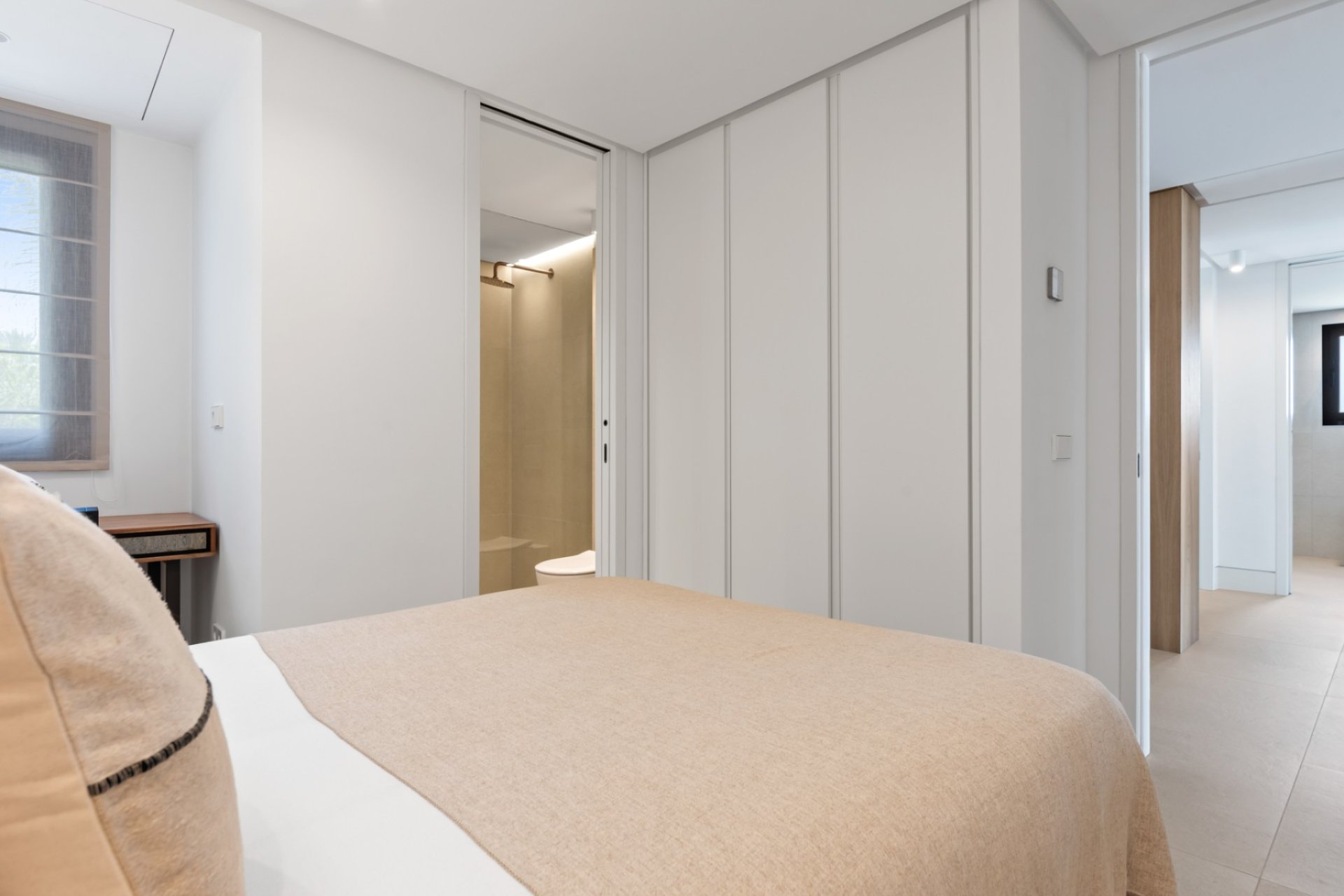 Resale - Apartment / flat - Estepoa - New Golden Mile