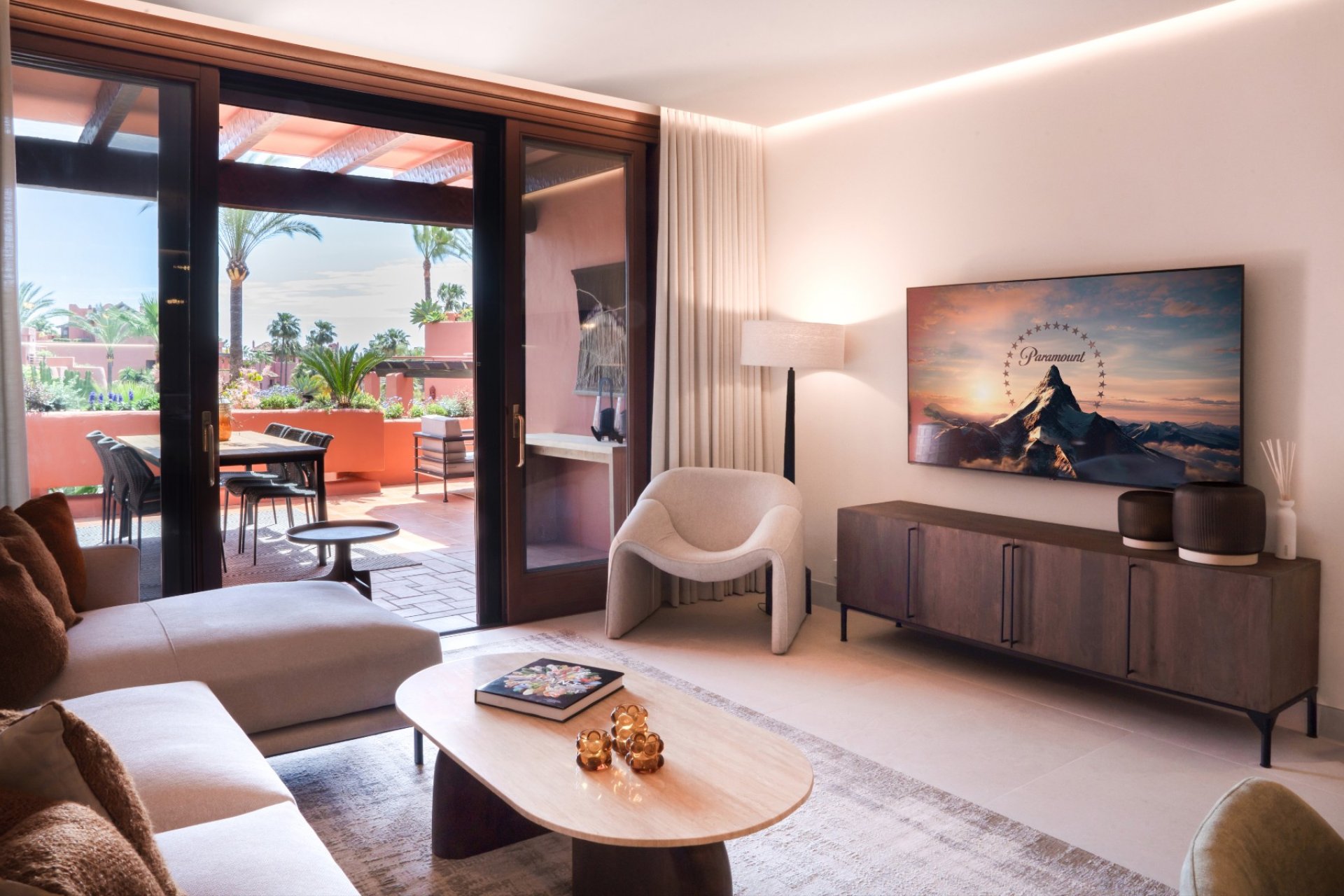 Resale - Apartment / flat - Estepoa - New Golden Mile