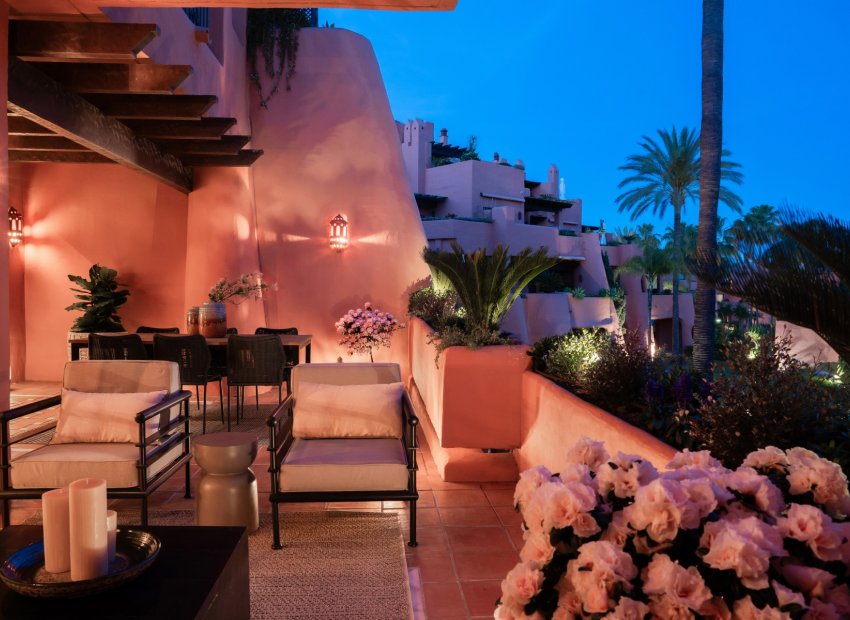 Resale - Apartment / flat - Estepoa - New Golden Mile