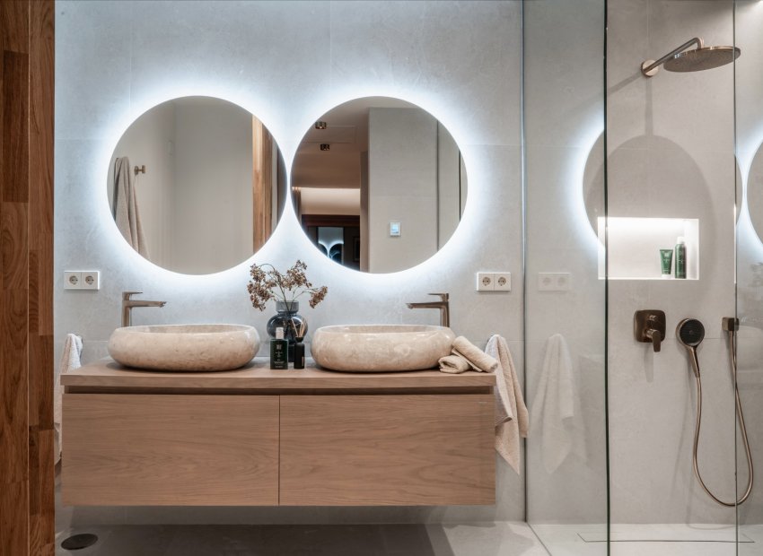 Resale - Apartment / flat - Estepoa - New Golden Mile