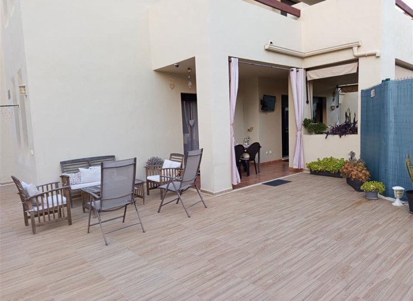 Resale - Apartment / flat - Estepoa - Selwo