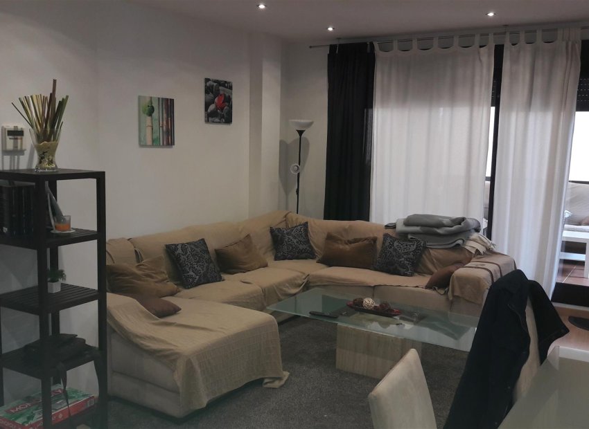 Resale - Apartment / flat - Estepoa - Selwo