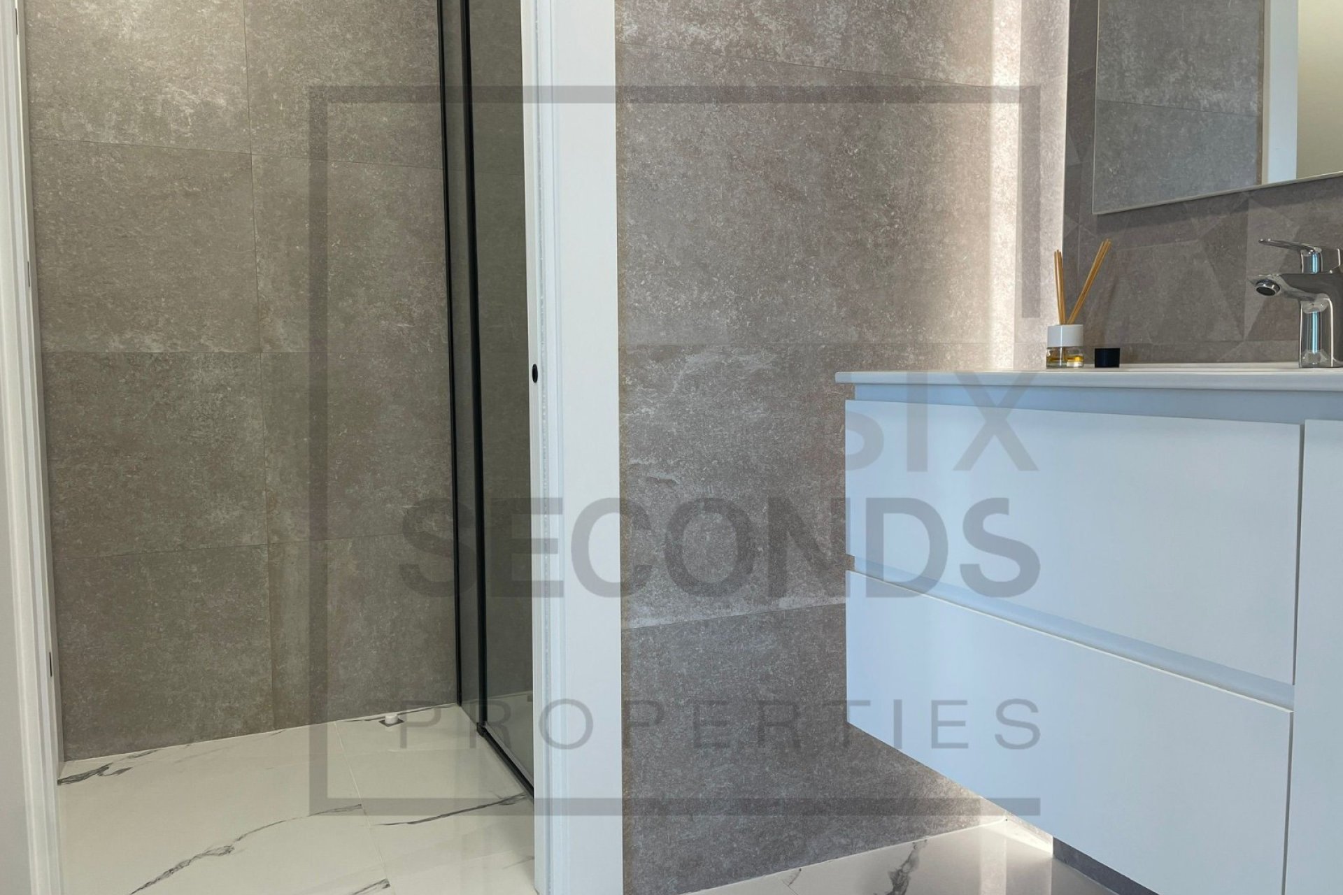 Resale - Apartment / flat - Gran Alacant