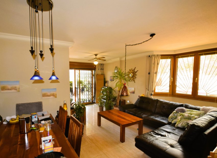 Resale - Apartment / flat - Guardamar del Segura - Campomar