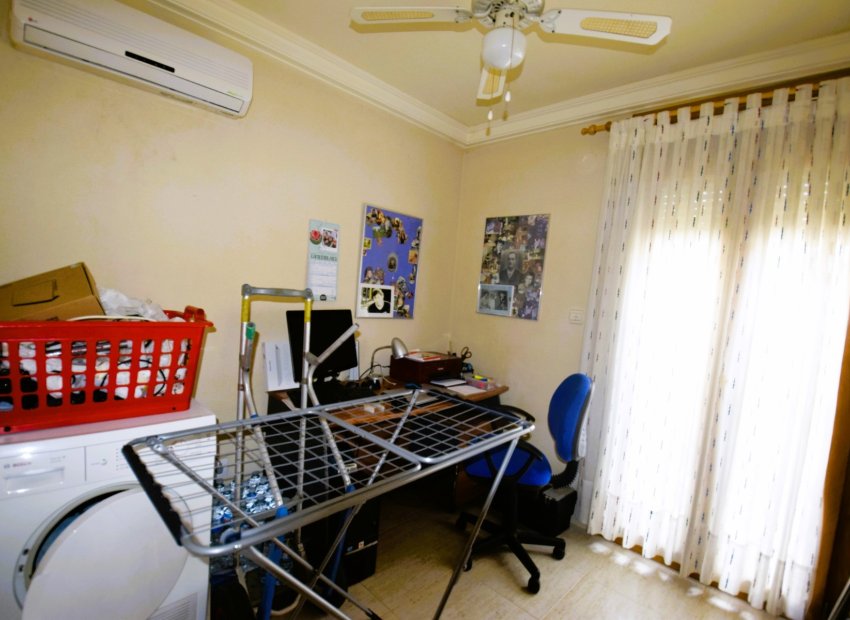 Resale - Apartment / flat - Guardamar del Segura - Campomar