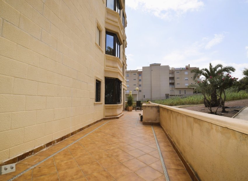 Resale - Apartment / flat - Guardamar del Segura - Campomar