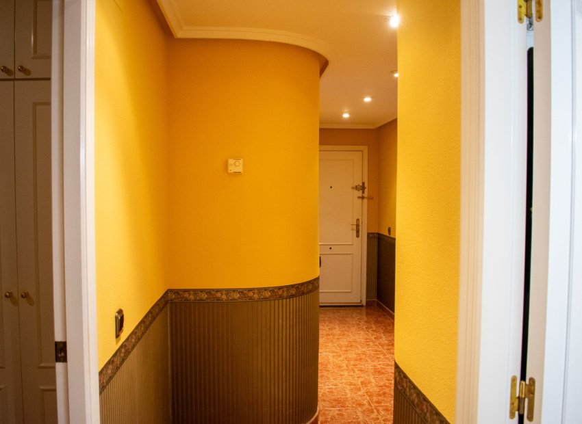 Resale - Apartment / flat - Guardamar del Segura - Center