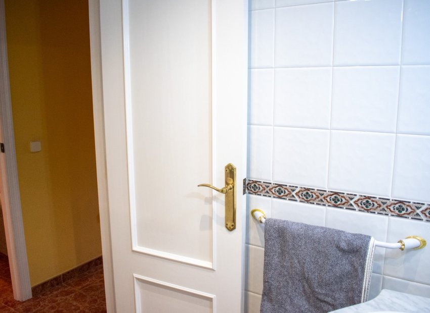 Resale - Apartment / flat - Guardamar del Segura - Center