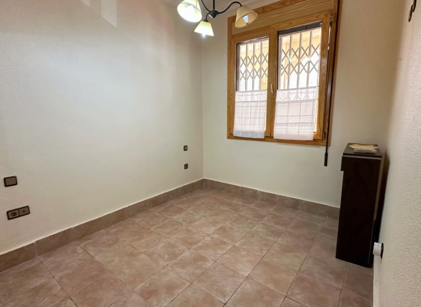 Resale - Apartment / flat - Guardamar del Segura - Center