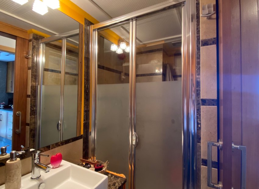 Resale - Apartment / flat - Guardamar del Segura - El Edén