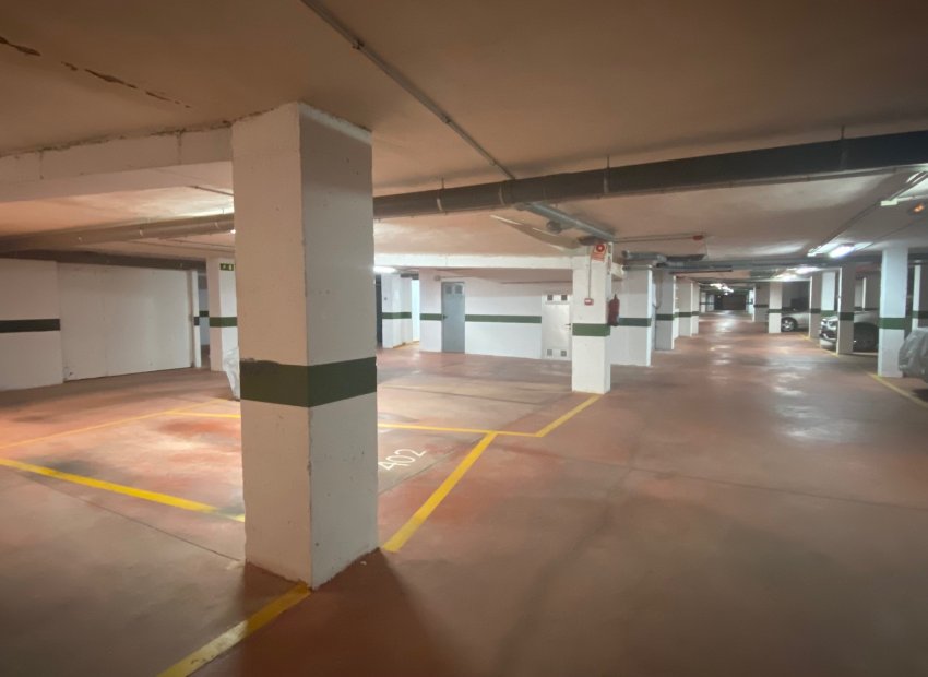 Resale - Apartment / flat - Guardamar del Segura - El Edén