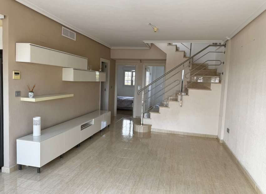 Resale - Apartment / flat - Guardamar del Segura - El Raso