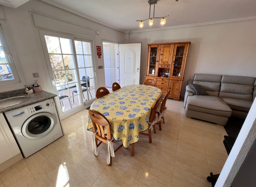 Resale - Apartment / flat - Guardamar del Segura - El Raso