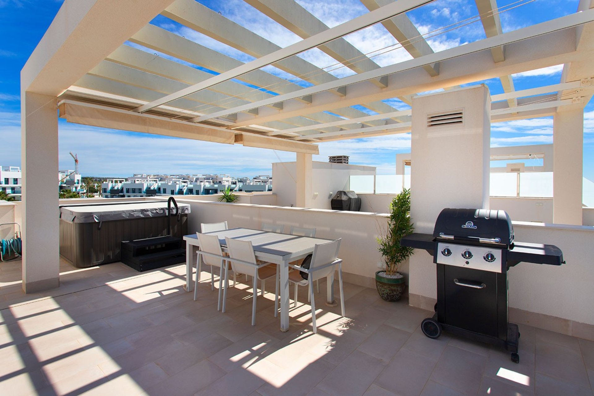 Resale - Apartment / flat - Guardamar del Segura - El Raso