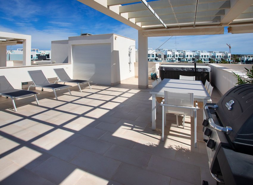 Resale - Apartment / flat - Guardamar del Segura - El Raso