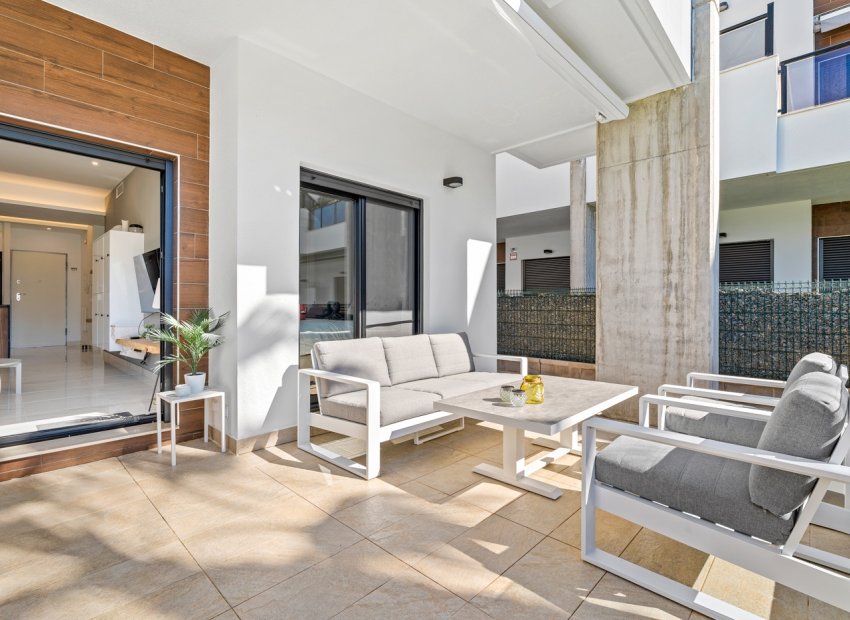 Resale - Apartment / flat - Guardamar del Segura - El Raso*