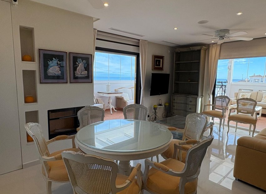 Resale - Apartment / flat - Guardamar del Segura - Marjal Beach