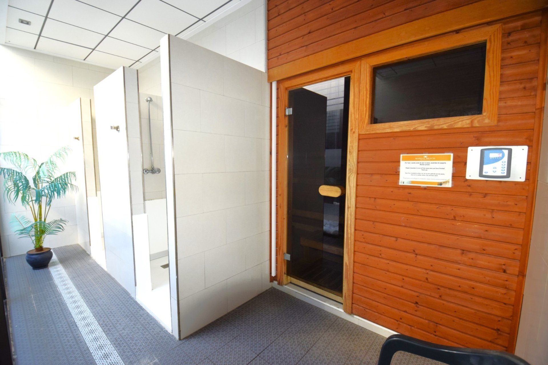 Resale - Apartment / flat - Guardamar del Segura - Marjal Beach