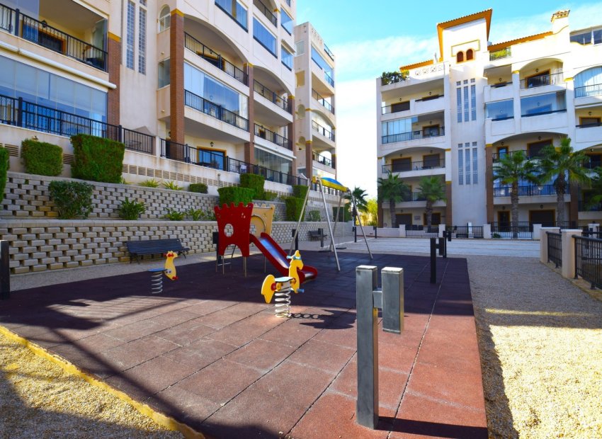 Resale - Apartment / flat - Guardamar del Segura - Marjal Beach