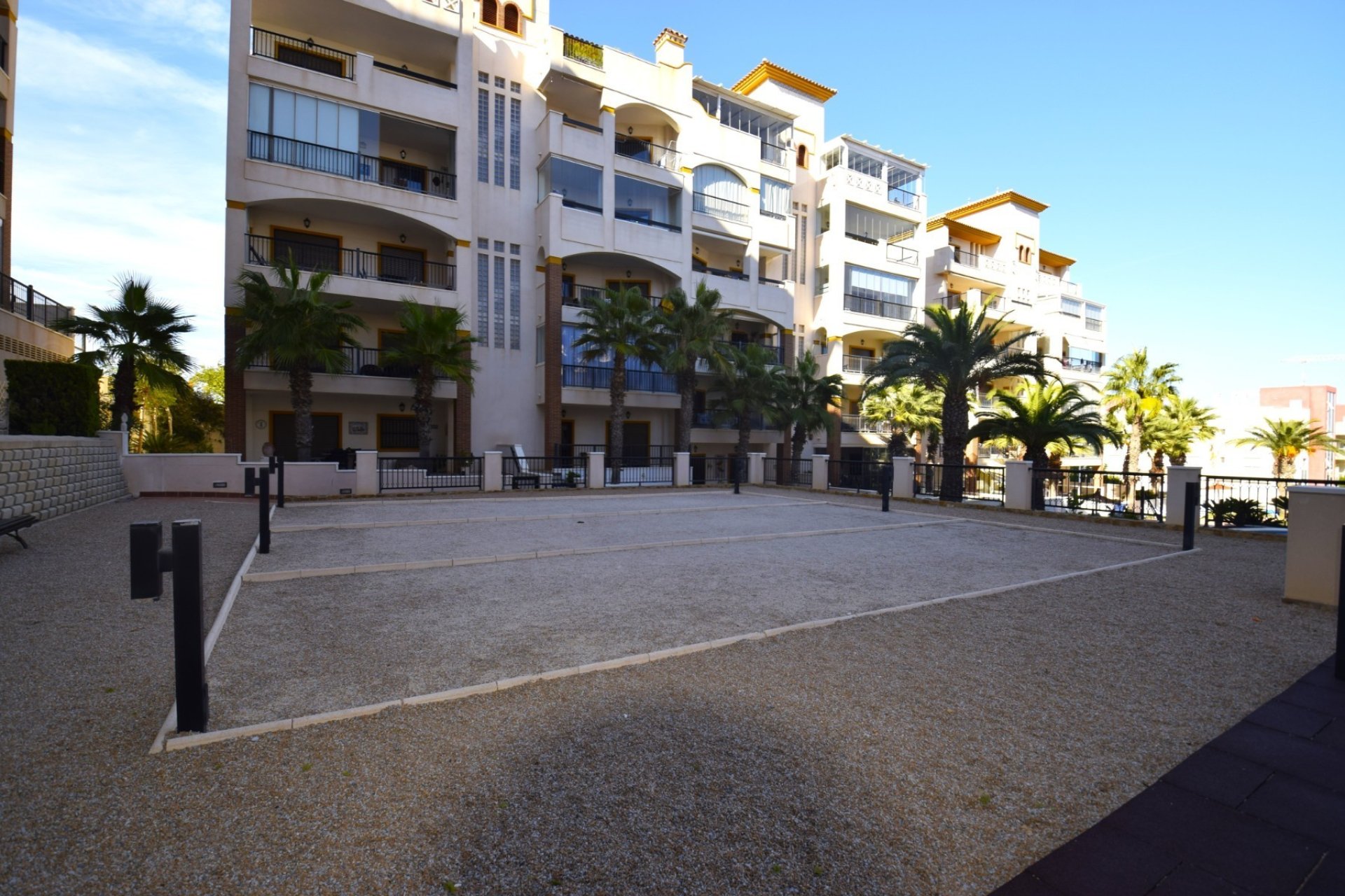 Resale - Apartment / flat - Guardamar del Segura - Marjal Beach