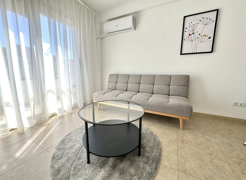 Resale - Apartment / flat - Guardamar del Segura - Pinomar